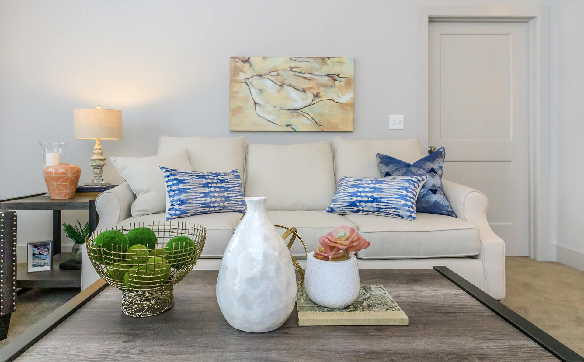 The Halston Apartment Living in Overland Park, KS