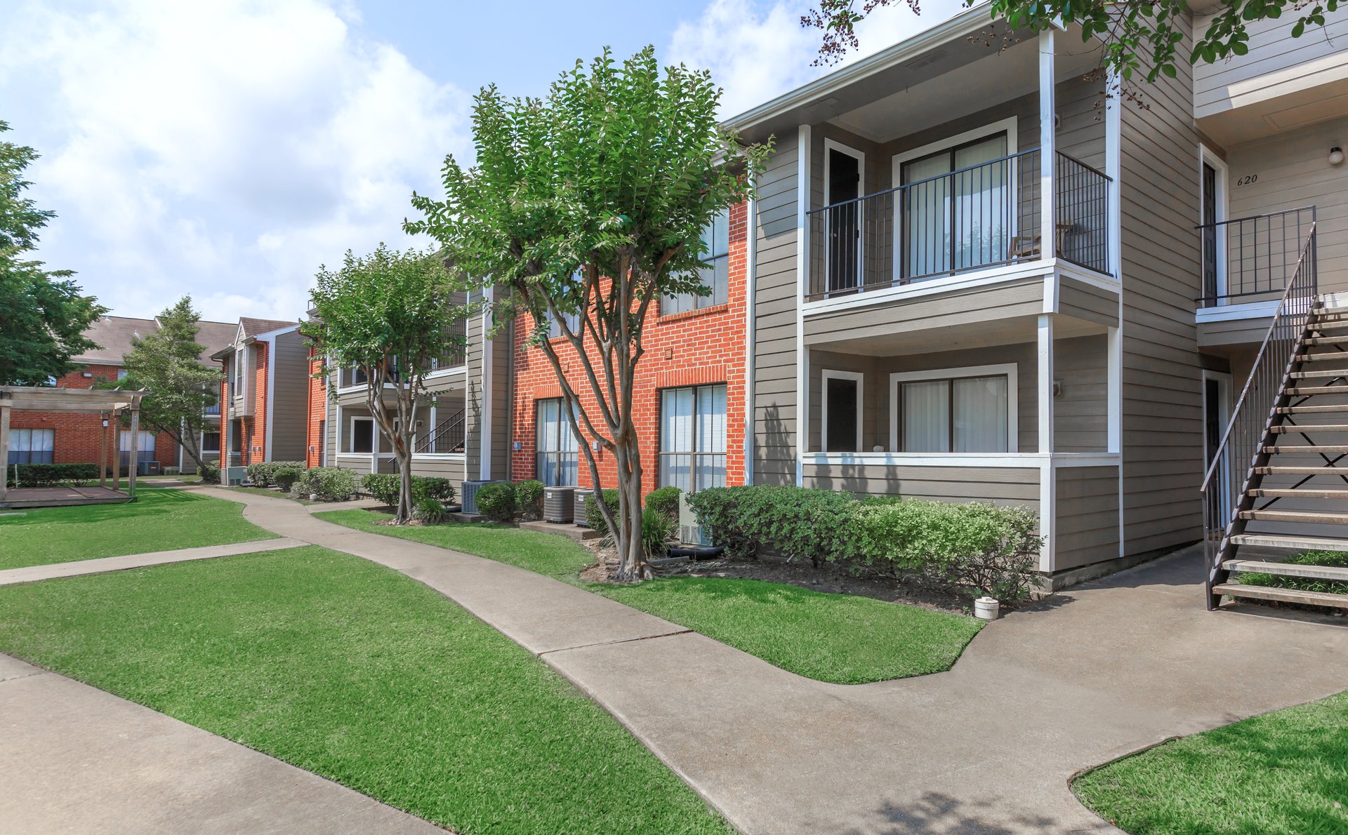 Hunters Creek Apartment Living in Houston, TX