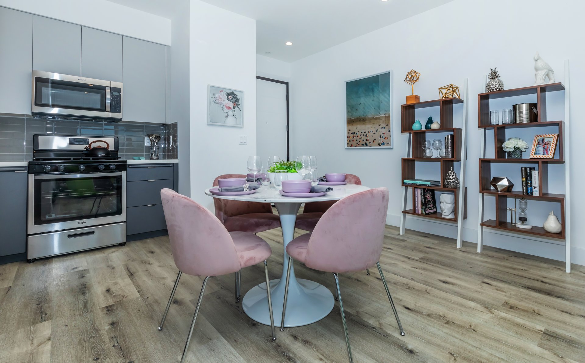 a dining room filled with furniture