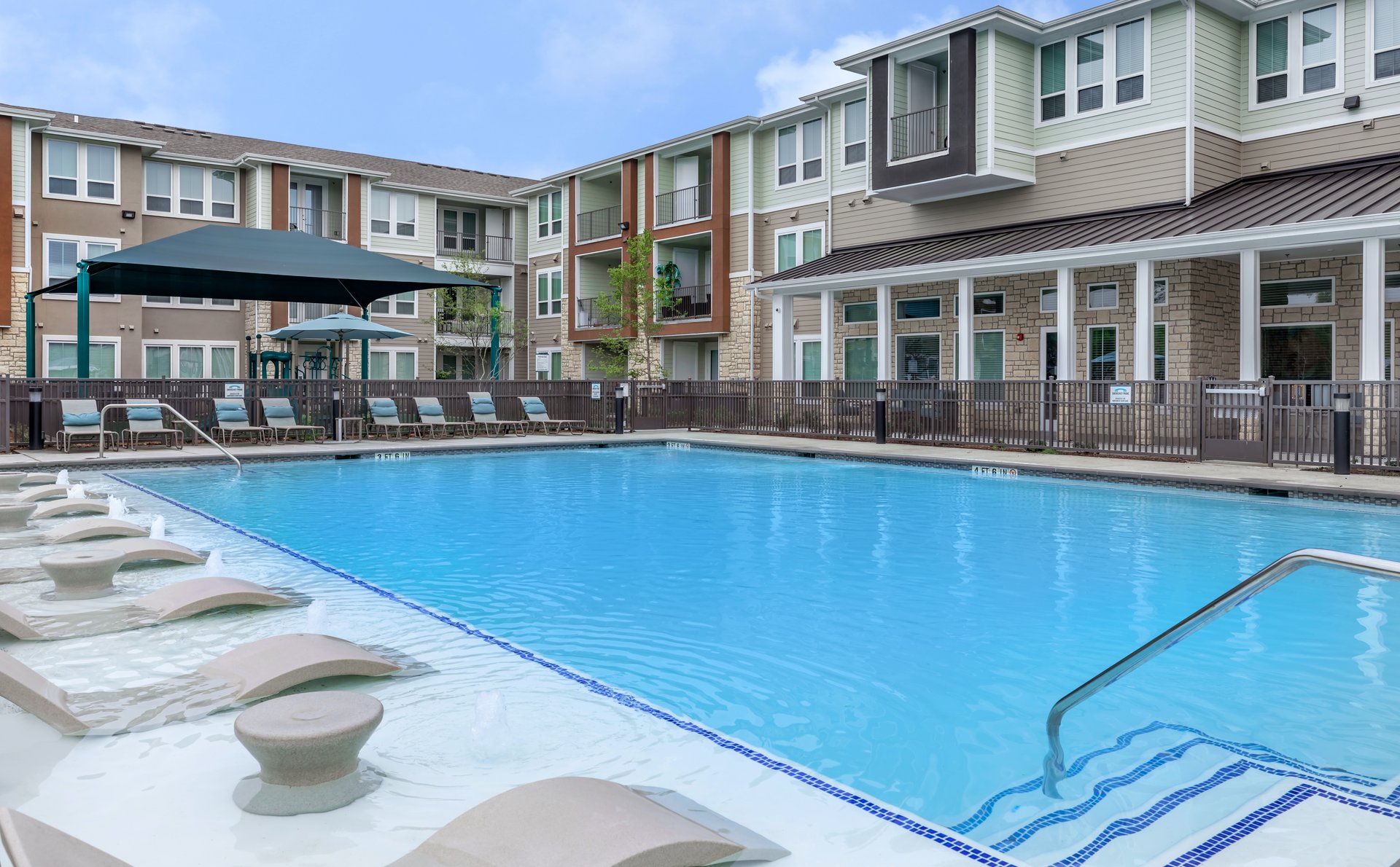 Green Oaks Apartments Apartment Living in Houston, TX