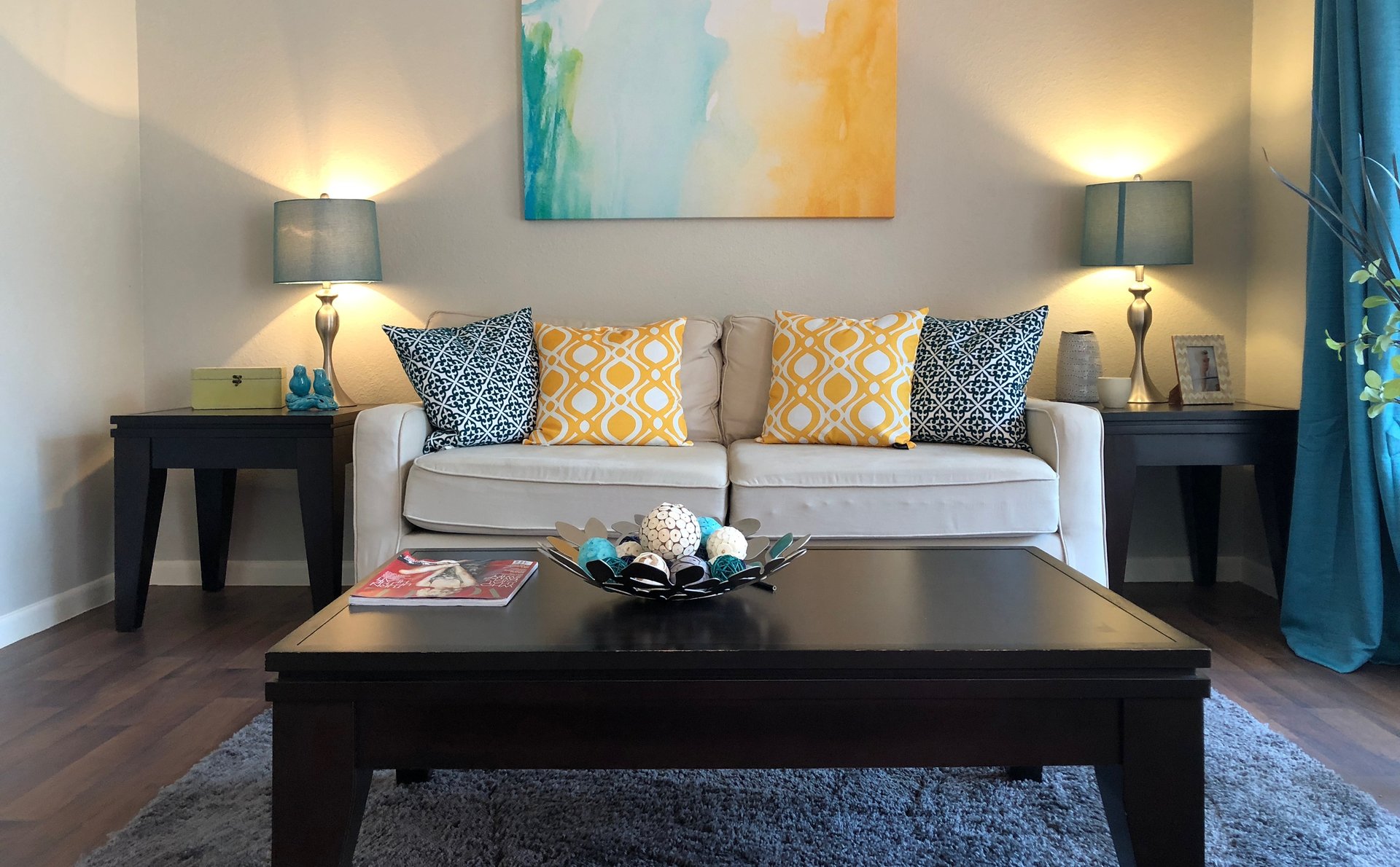 Tides on North Plaza Apartment Living in Austin, TX