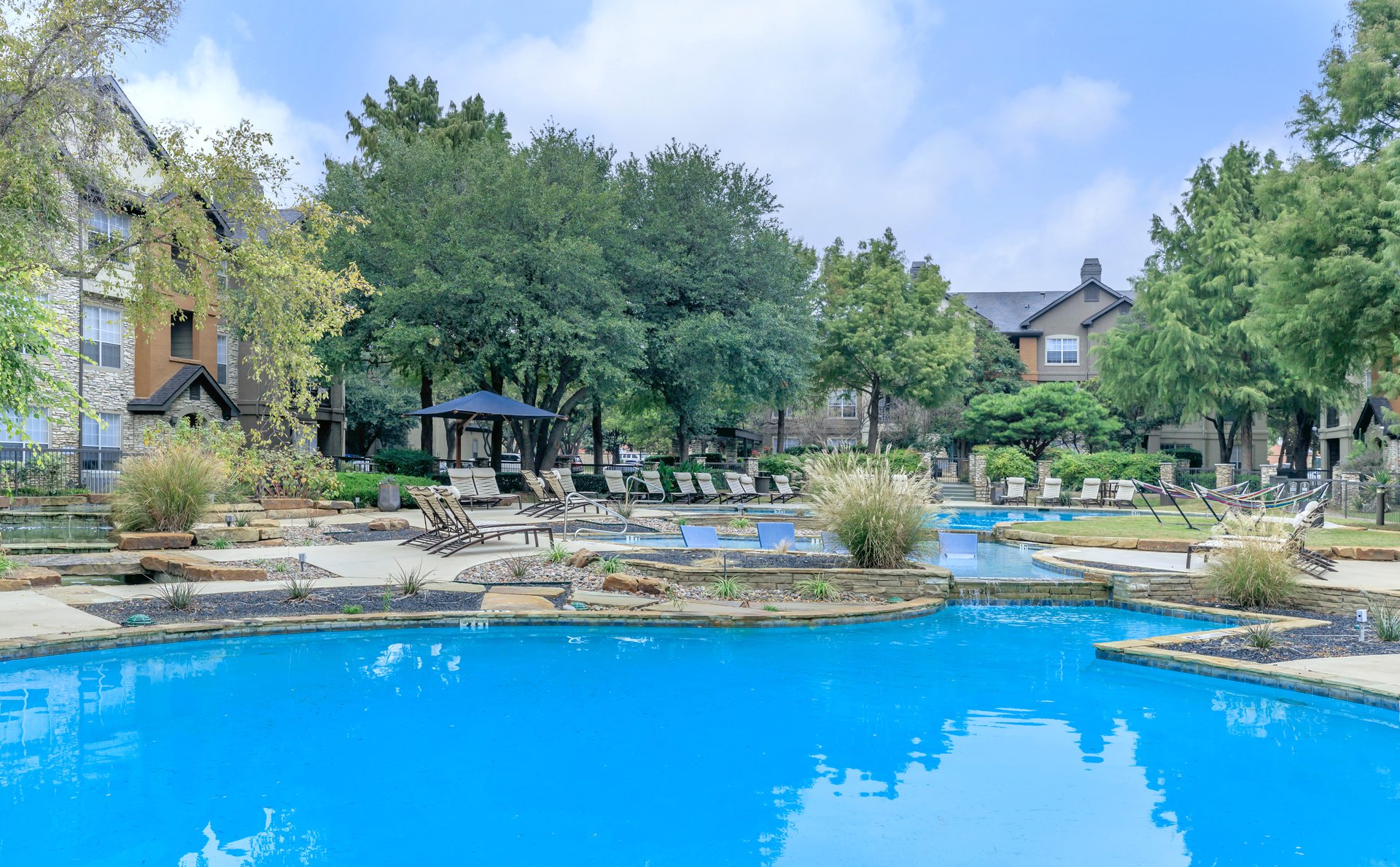 Lake Pointe Apartment Living in Fort Worth, TX