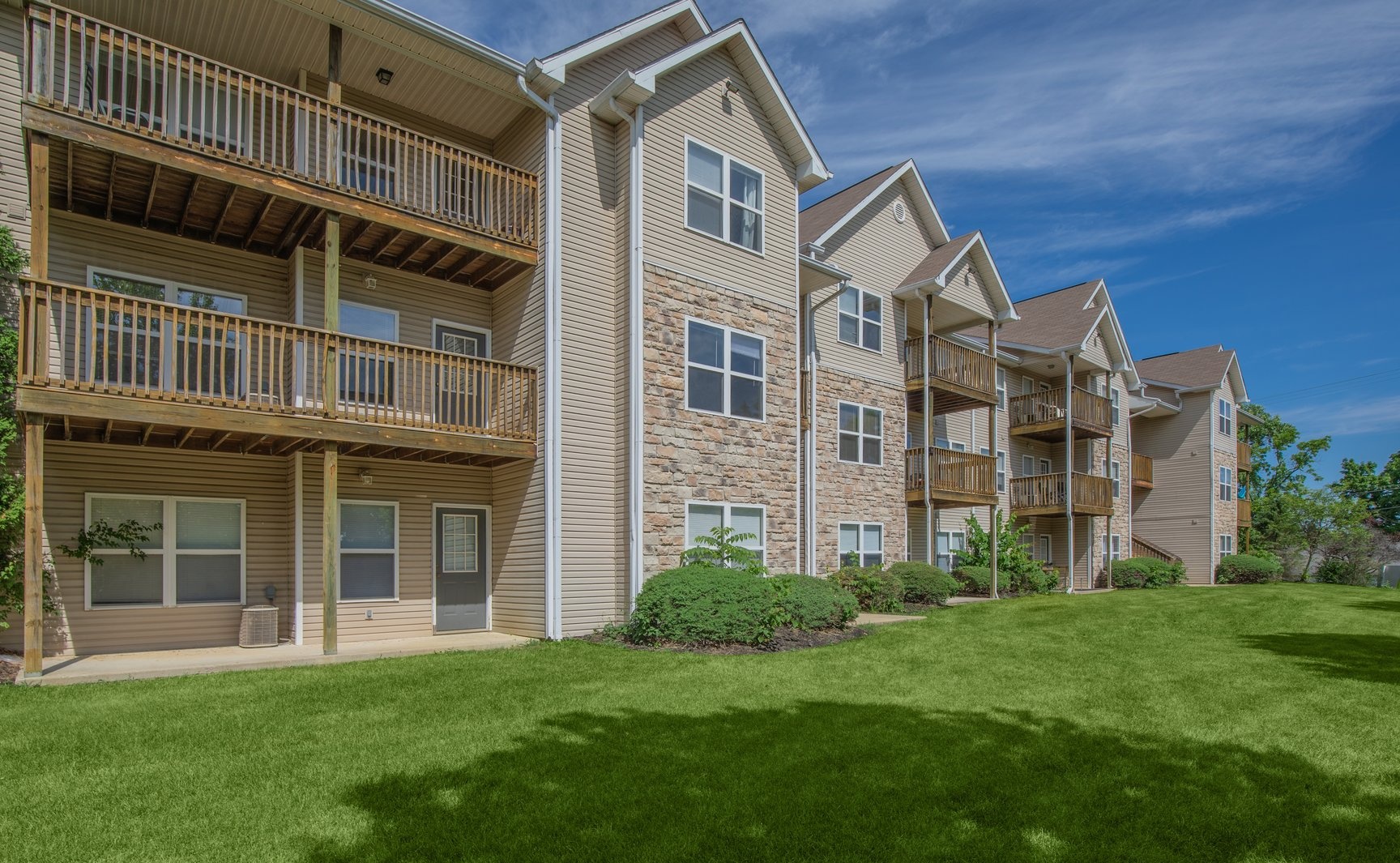 Bloom Apartment Living in Bloomington, IN