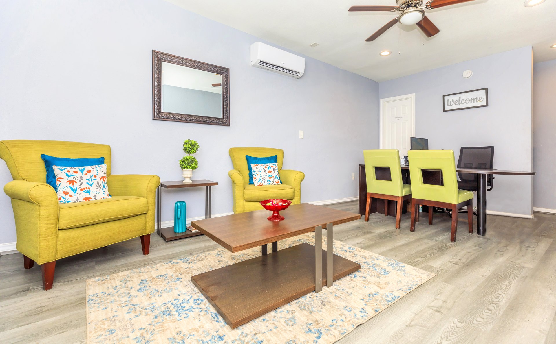 The Court at Oak Forest Apartment Living in Houston, TX