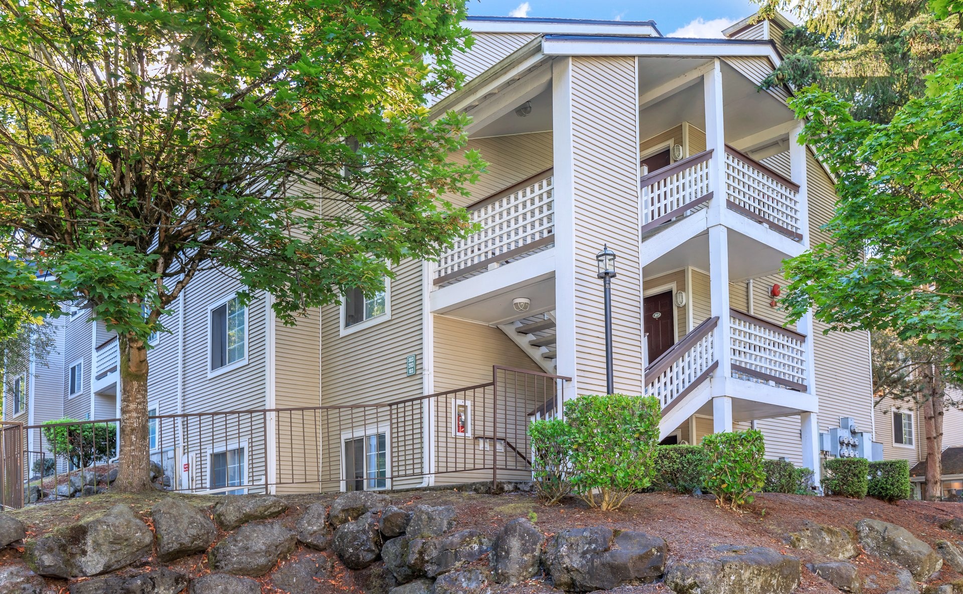 Foster Commons Apartment Living in Seattle, WA