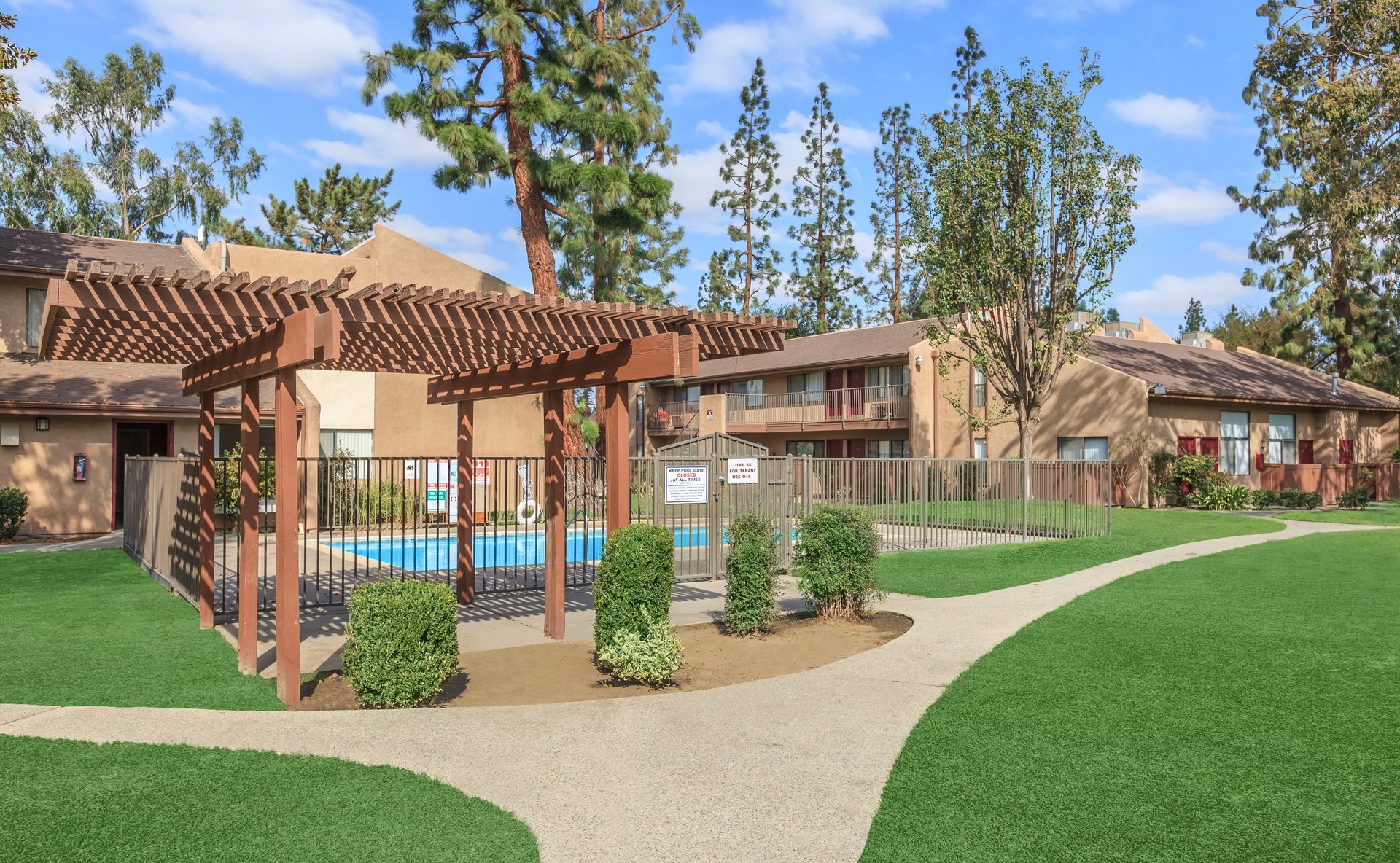 Pacific Terrace Apartments Apartment Living in Bakersfield, CA