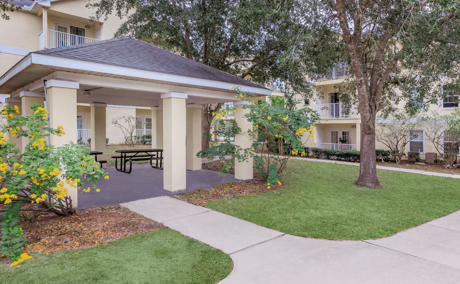 Grand Pines Apartments Apartment Living in Palatka, FL
