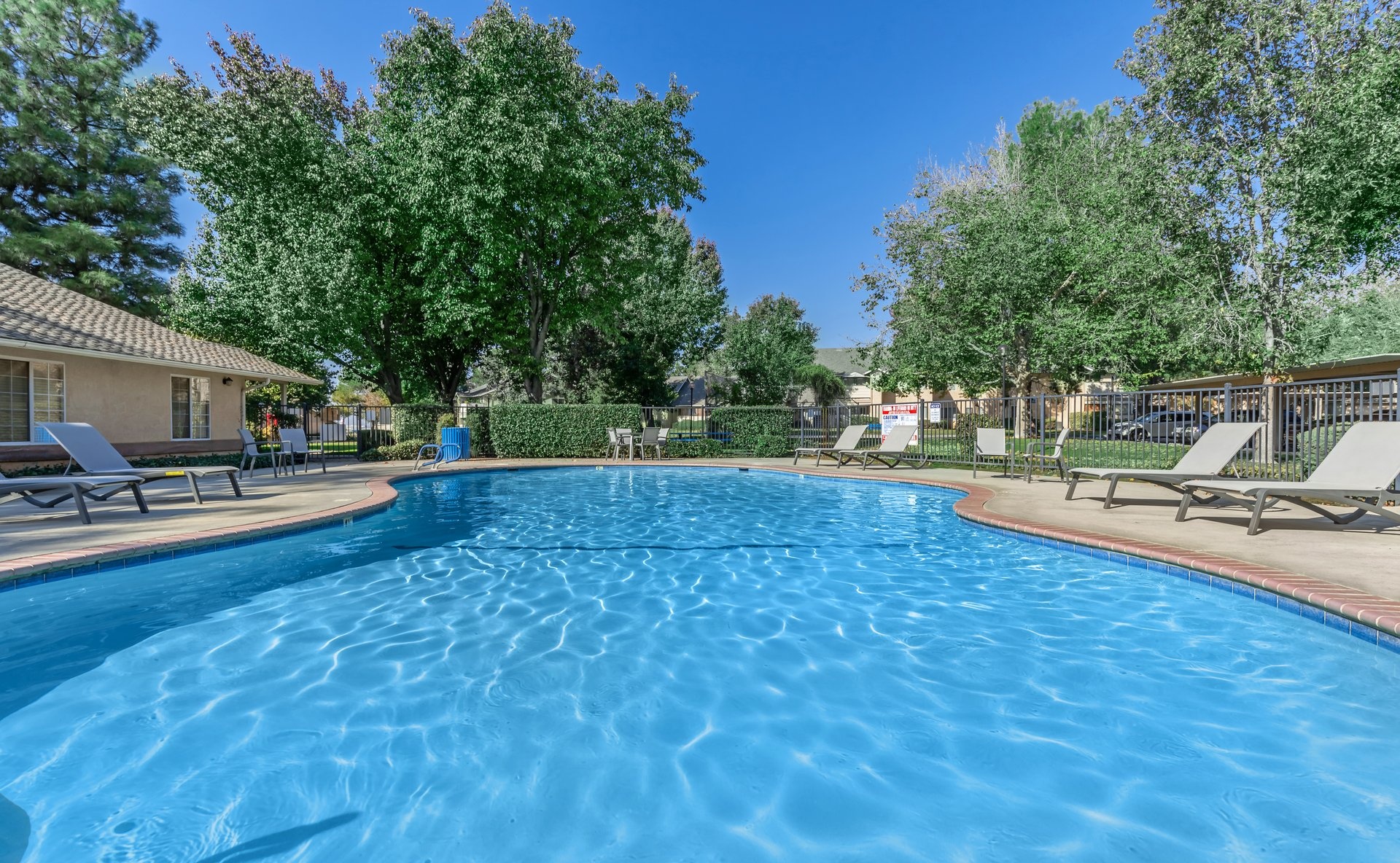 Park Meadows Apartments - Apartment Living in Bakersfield, CA