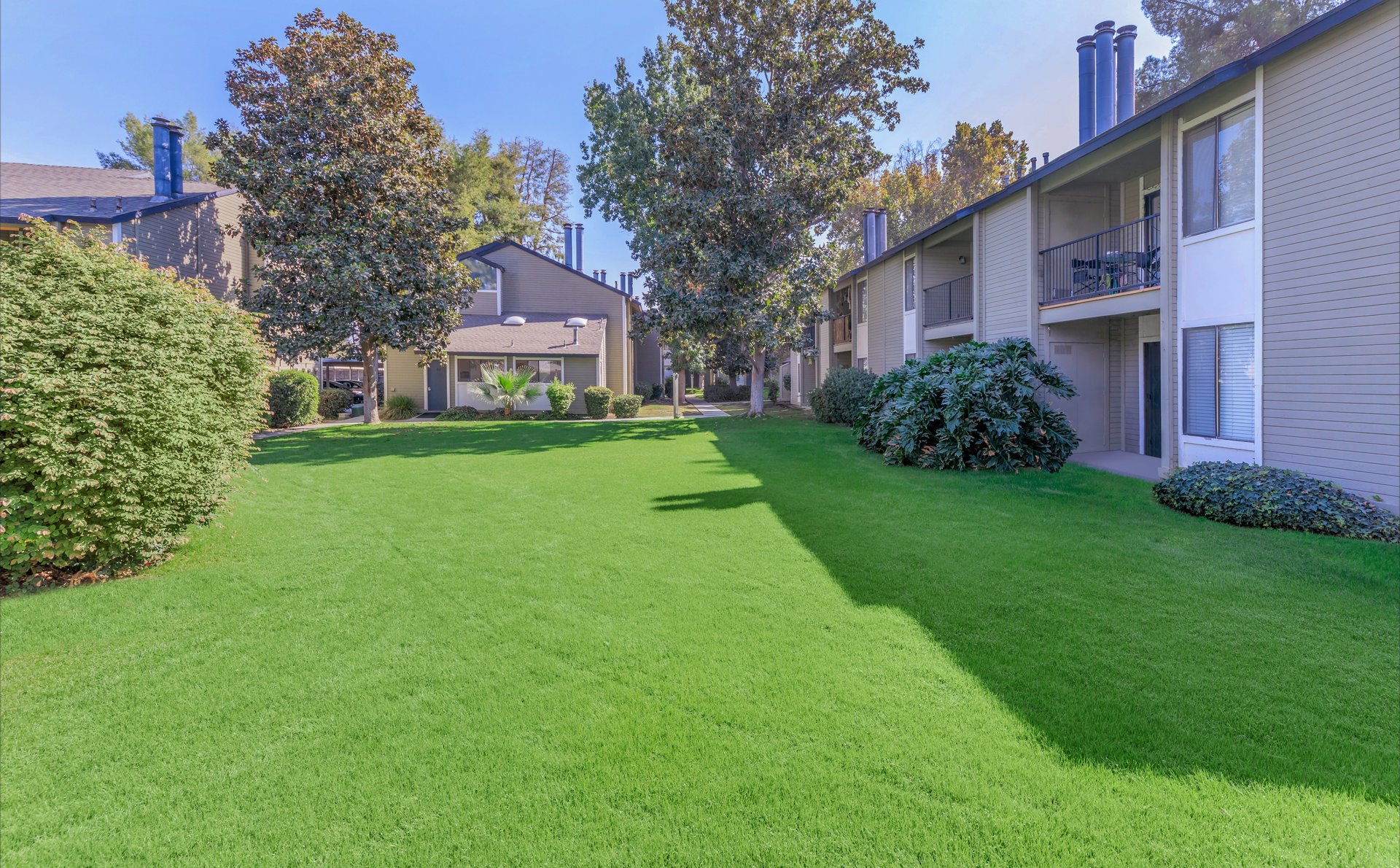 Southgreen Apartment Living in Bakersfield, CA