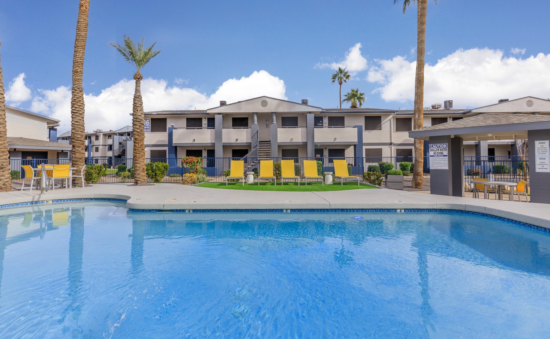 Rise Encore - Apartment Living in Phoenix, AZ