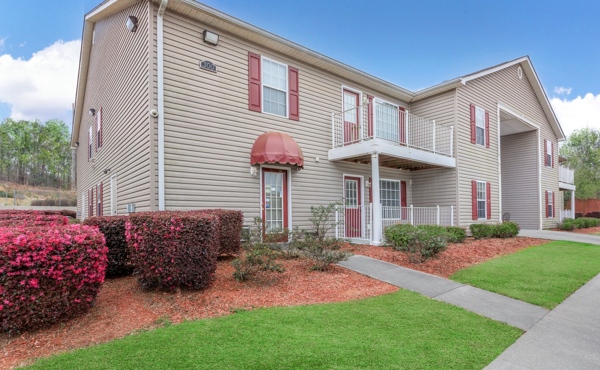 Village Square Apartments in Barnesville, GA