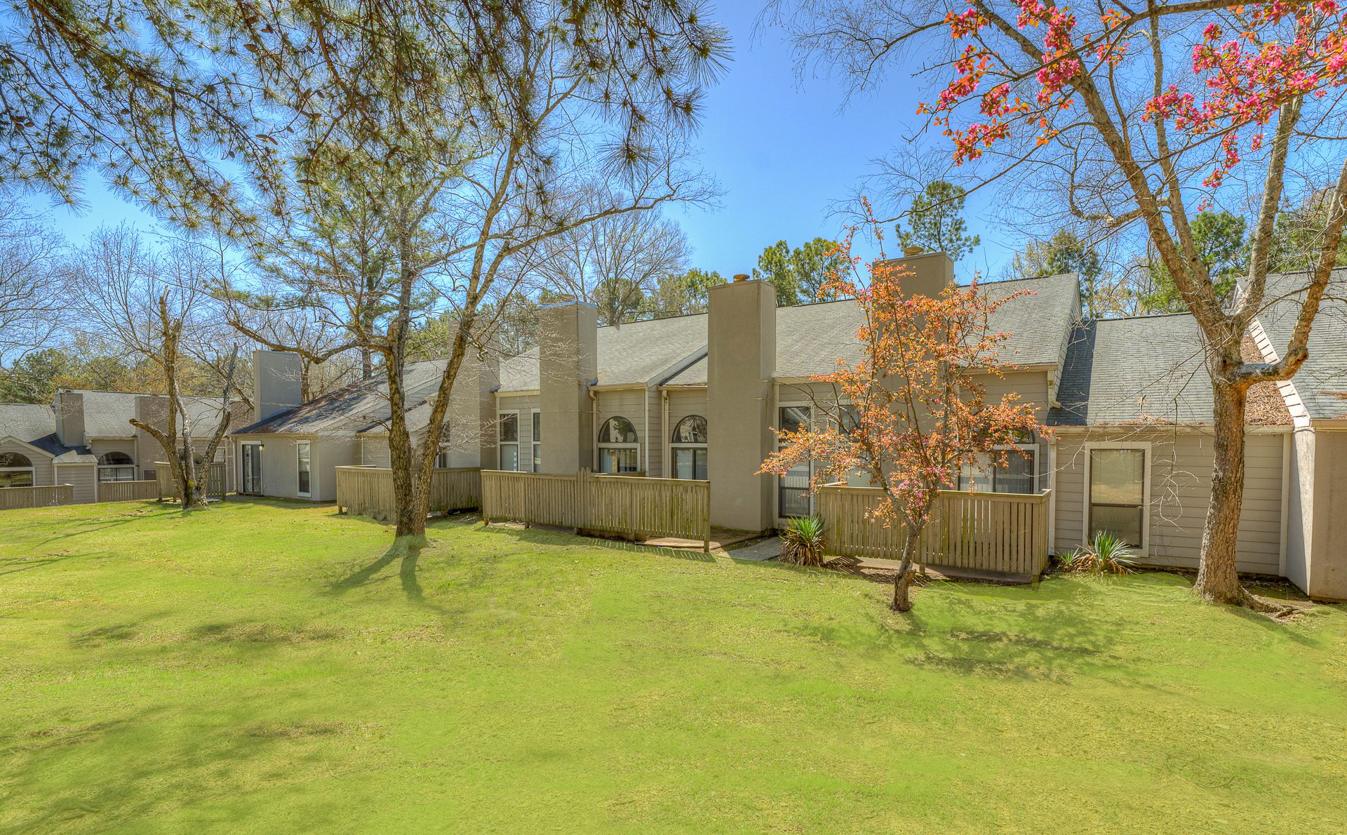 The Vale Apartment Living in Cordova, TN