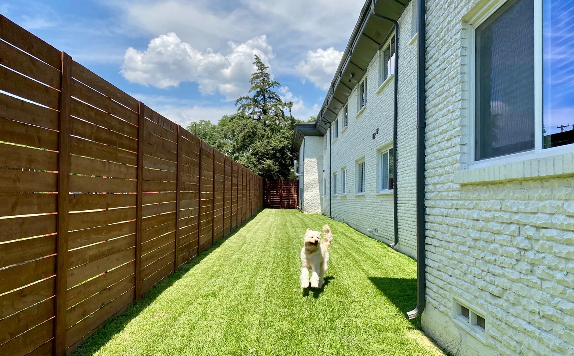 Garrett on the Green Apartment Living in Dallas, TX