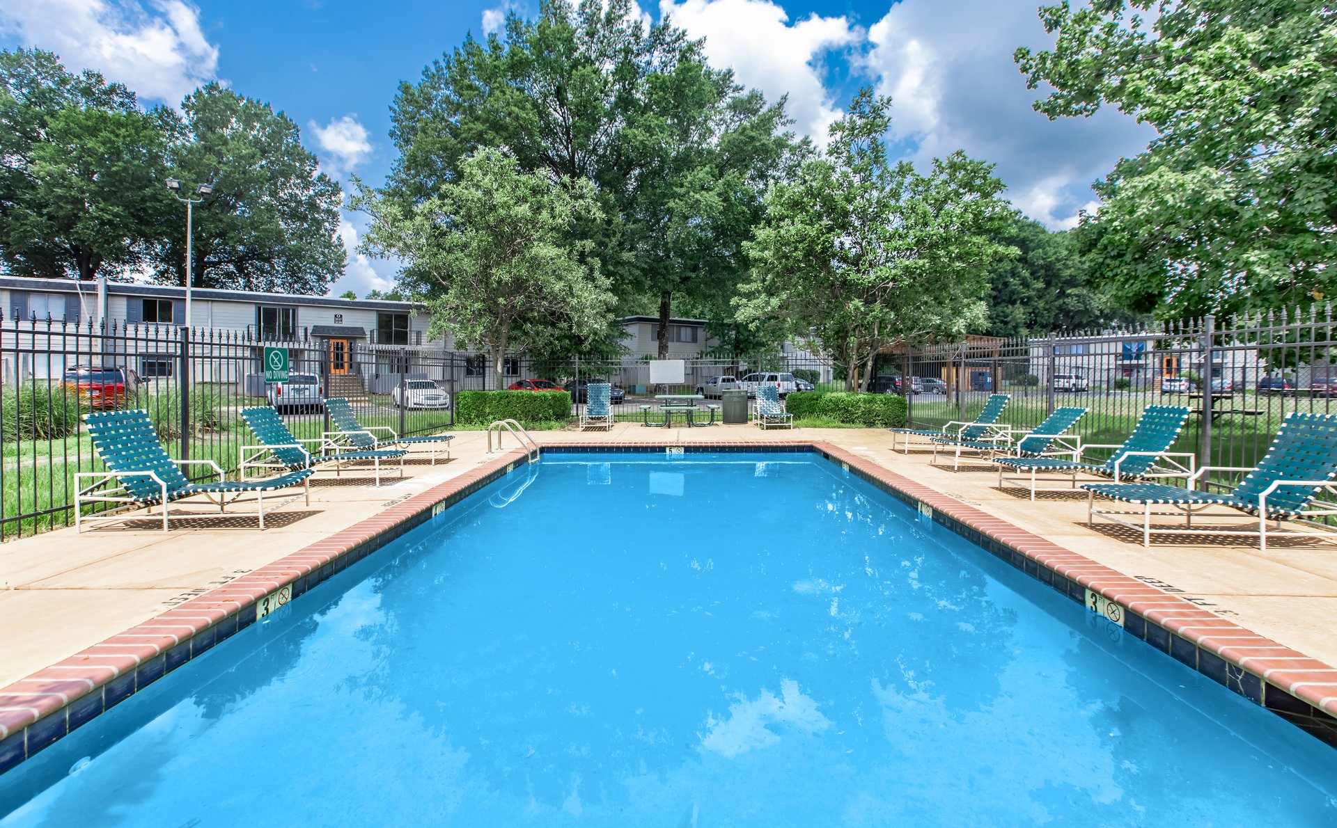 Pinebrook Pointe Apartments Apartment Living in Memphis, TN